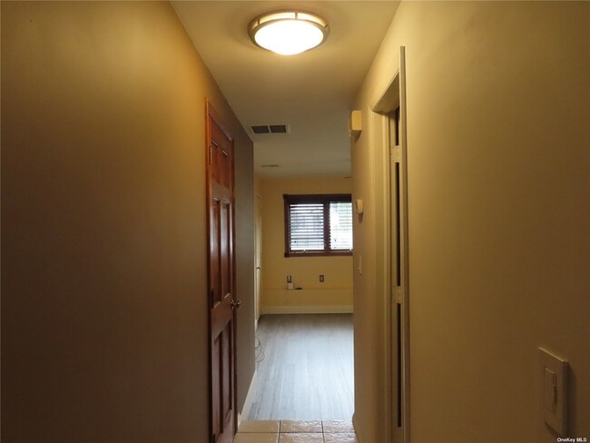 Building Photo - 119 Miramar Ave