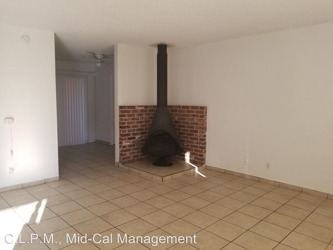 Building Photo - 2009-2011 S COUNTY Ctr