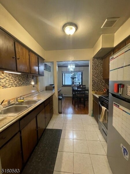 Building Photo - 401 US-22