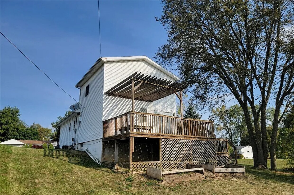 Foto del edificio - 3 bedroom Oregon Ohio for Rent