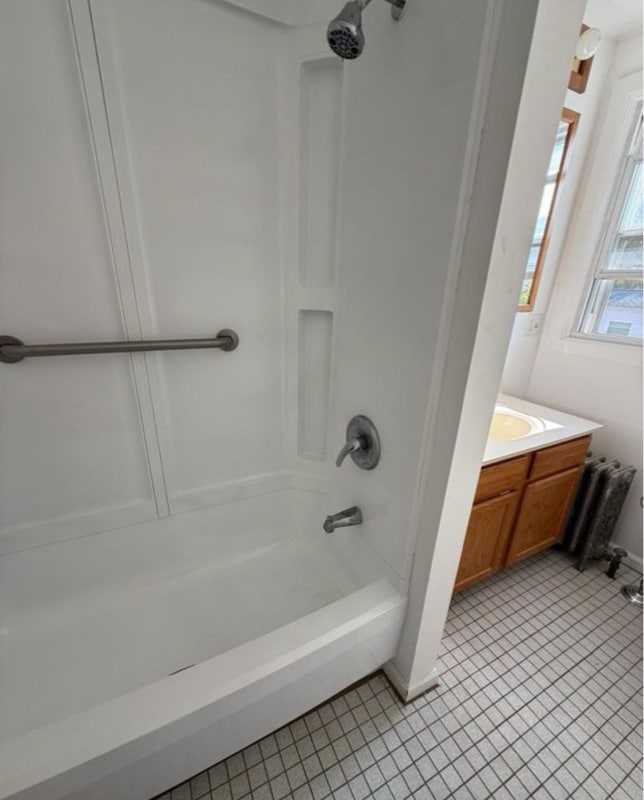 Building Photo - 202 E Cumberland Rd