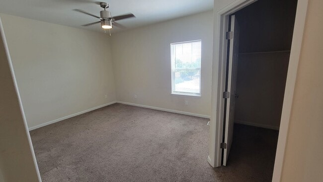Building Photo - Modern 2020 3-Bedroom 2-Story Townhome Near Mesa Mall