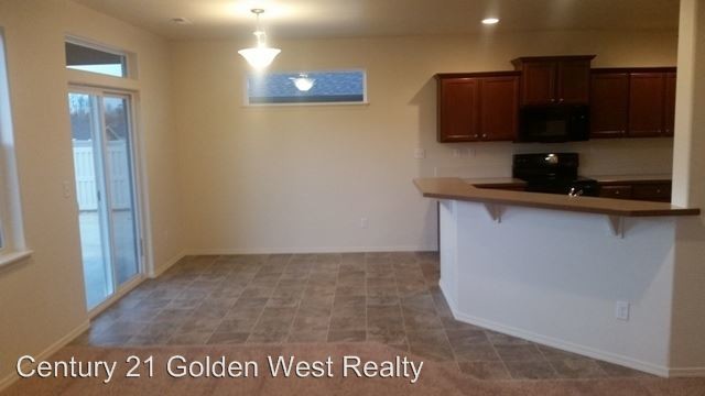 Building Photo - 3 br, 2 bath House - 2303 E Elm Grove Dr