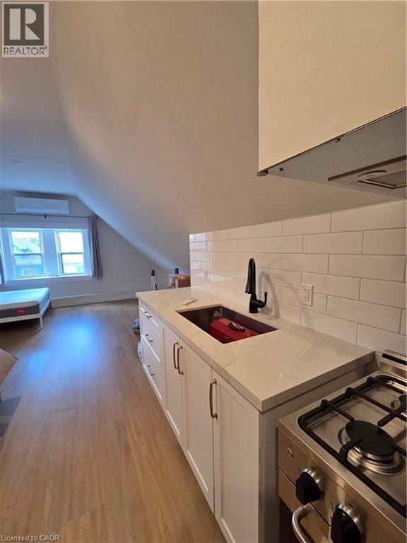 Building Photo - 30 Stirton St