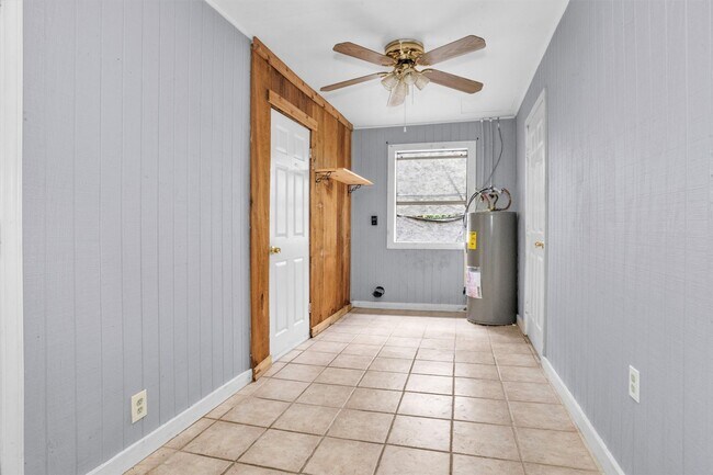 Foto del edificio - 5934 Beech Dr