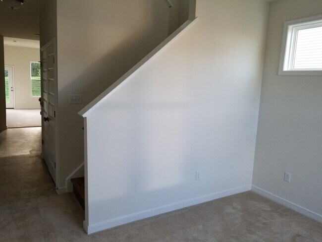 Building Photo - 4830 Market Square Ln