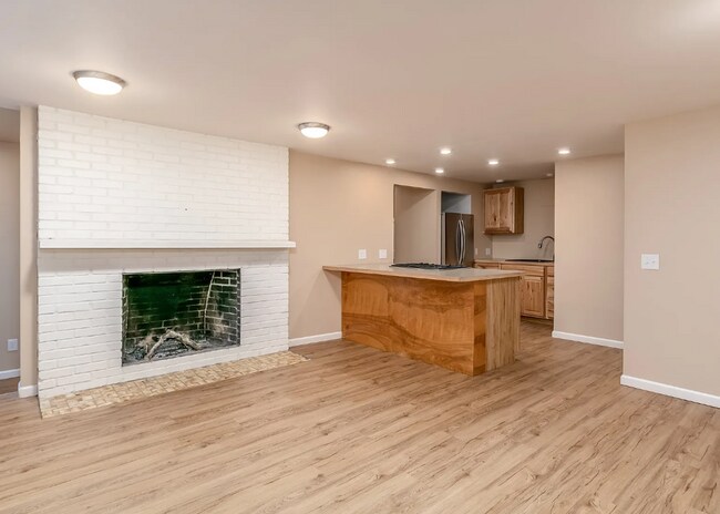 Foto del edificio - 9938 SW Terwilliger Blvd