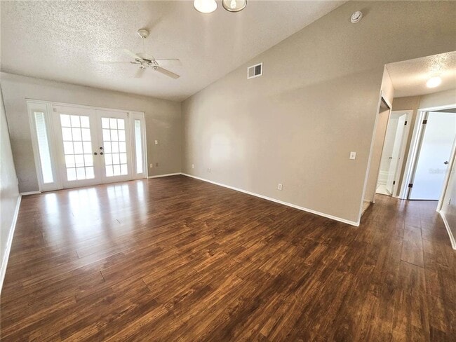 Foto del edificio - 2407 King Oak Ct