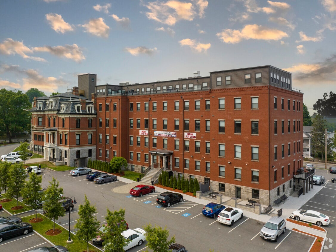 Primary Photo - The Residences at The Franco