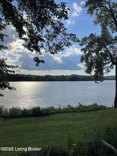 Foto principal - 2908 Belknap Beach Rd