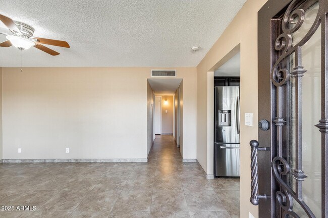 Foto del edificio - 17633 N 15th Ave