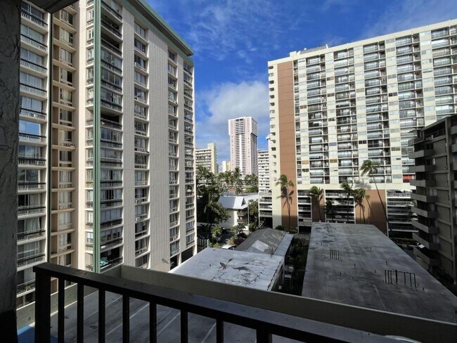 Foto del edificio - 2345 Ala Wai Blvd #804
