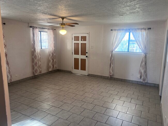 Foto del edificio - 1312 Douglas Dr