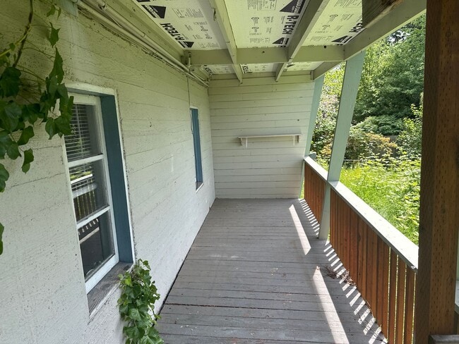 Building Photo - 1007 S 9th