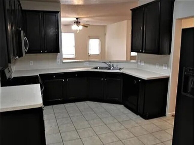 Foto del edificio - Charming 5BR Townhome in Houston