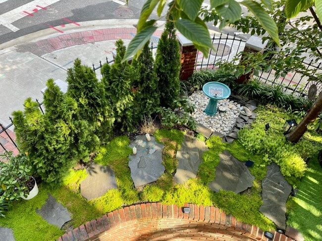 Foto del edificio - 1725 5th St NW