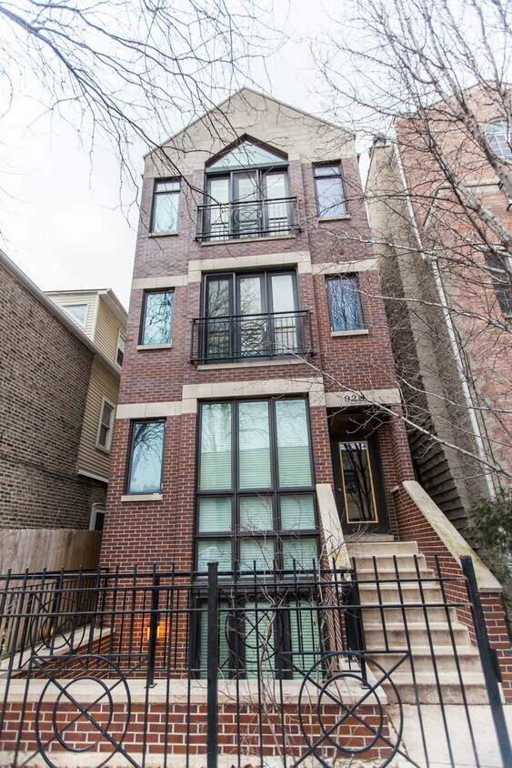 Primary Photo - 928 N Wood St