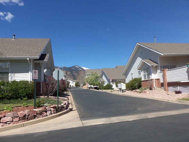 Building Photo - 1721 Maryknoll Pt