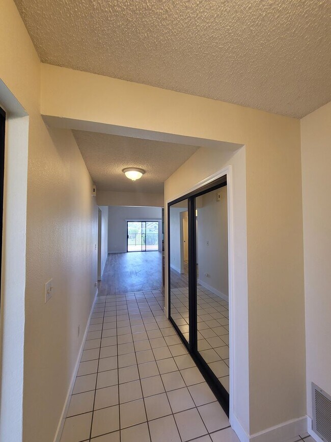 Building Photo - 5762 Cutter Loop