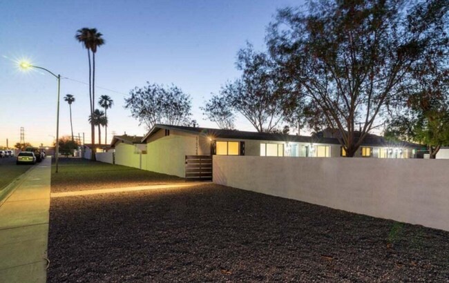 Foto del edificio - Beautiful Upgraded Scottsdale Property