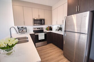 Building Photo - The Carrington Suites