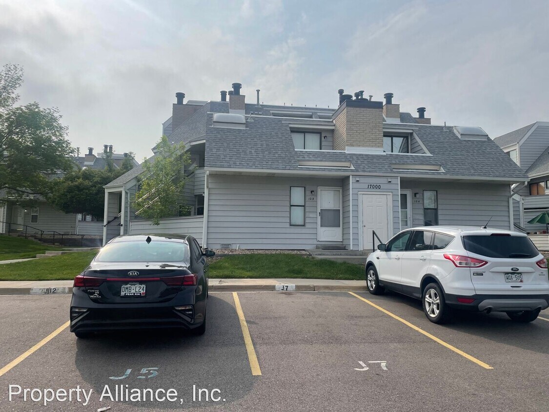 17000 E Ford Dr, Aurora, CO 80017 House Rental in Aurora, CO