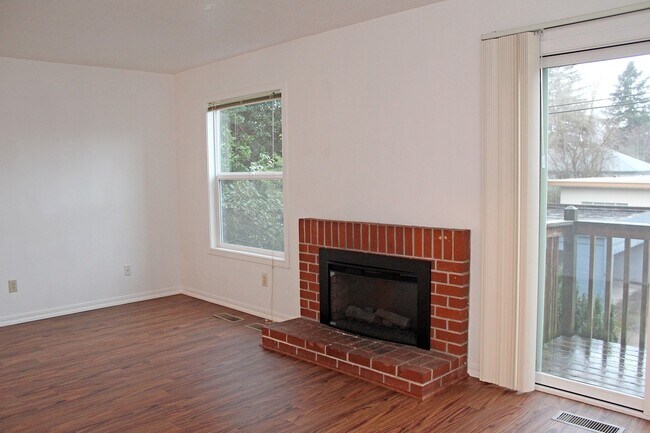Foto del edificio - 3805-3805 SE Cesar Estrada Chavez Blvd