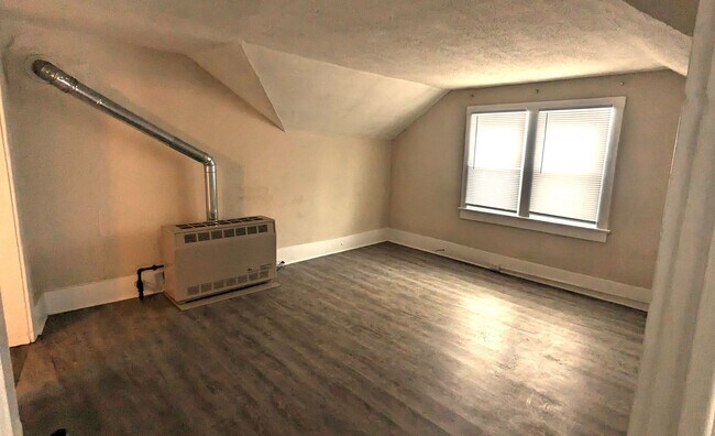 Foto del edificio - 1093 W. Southern, 2 bedroom apartment