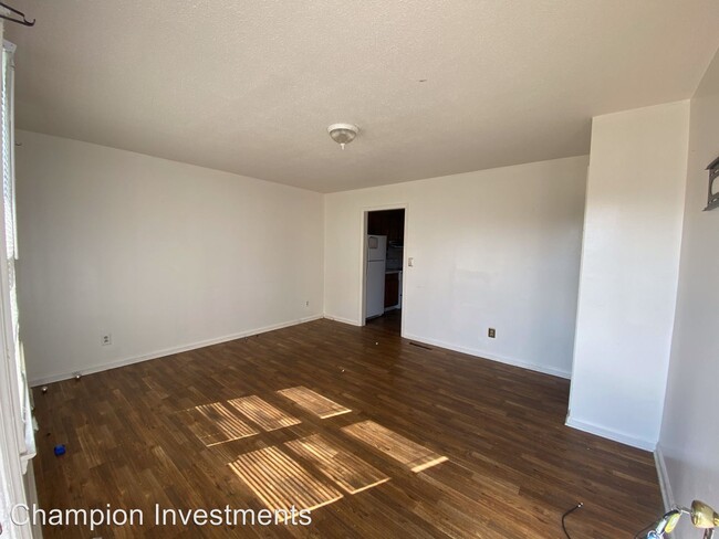 Building Photo - 622 Margrace Rd