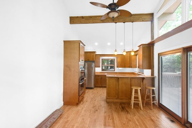 Building Photo - 149 Windcliff Rd