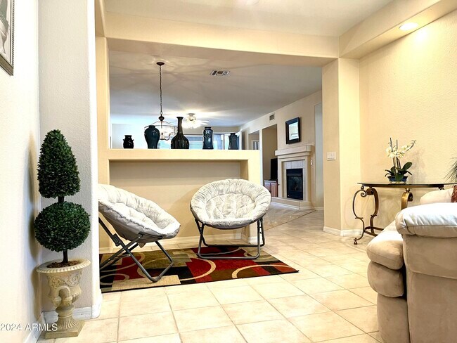 Building Photo - 15221 N Clubgate Dr