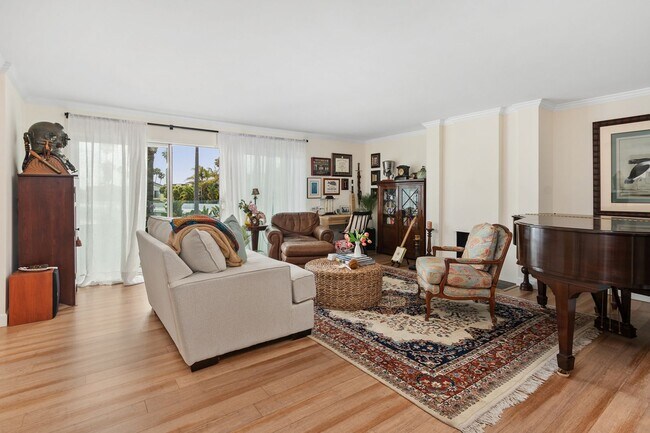 Building Photo - Stunning Spacious 2 Bed 2.5 Bath Condo in ...