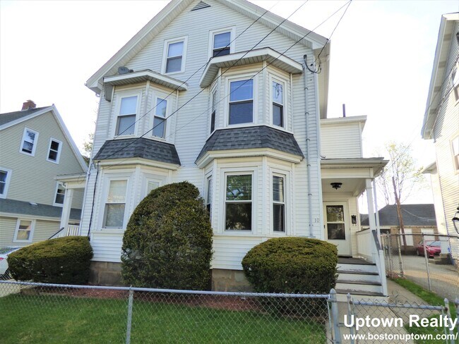 Building Photo - 10 Stearns St