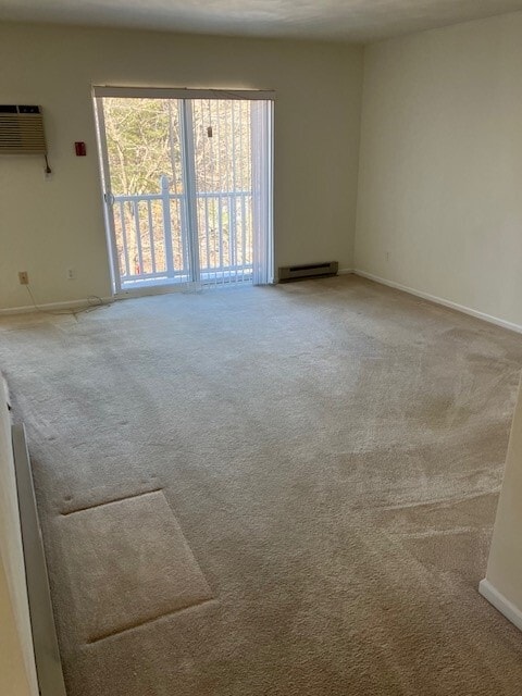 Building Photo - 385 Cross St