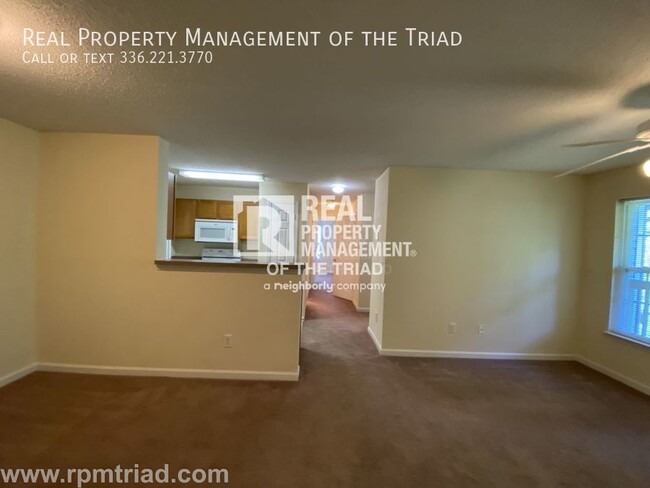 Building Photo - First Floor 2BR/2BA Apartment in Rural Hall!