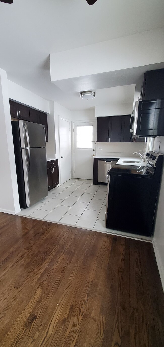 1 Bedroom - Upgraded Kitchen - Greenway Apartments