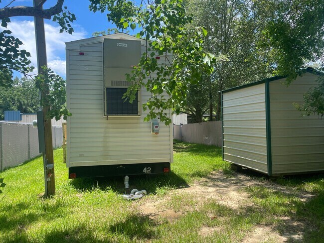 Building Photo - NEW 1 BEDROOM TINY HOME