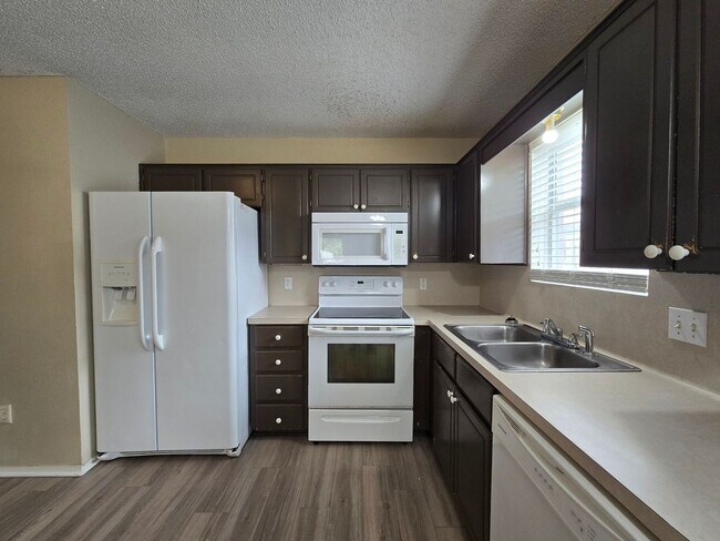 Foto del edificio - Coming Soon !!