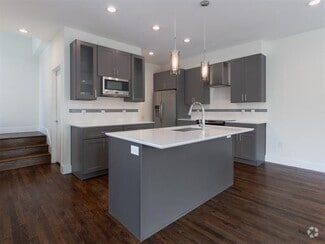 Building Photo - 4303 Cole Ave
