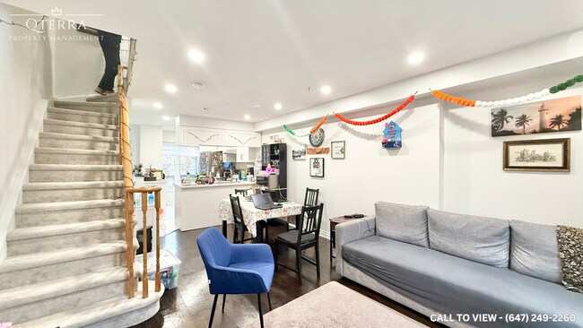 Photo du bâtiment - 1635 Pickering Pky