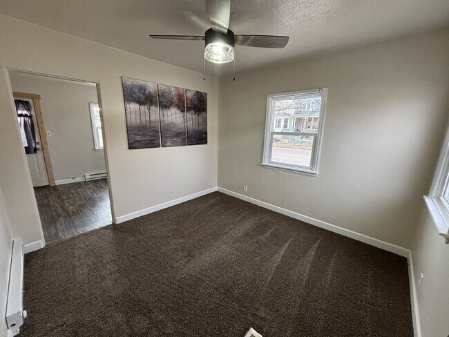 Foto del edificio - 124 7th St