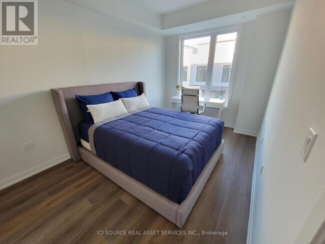 Photo du bâtiment - 3556 Colonial Dr