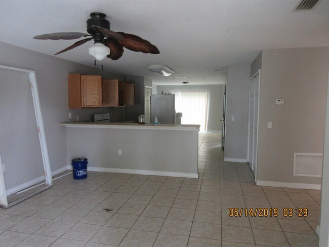 Foto del edificio - 627 Royalty Ct