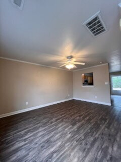 Foto del edificio - 310 Streamwood Dr