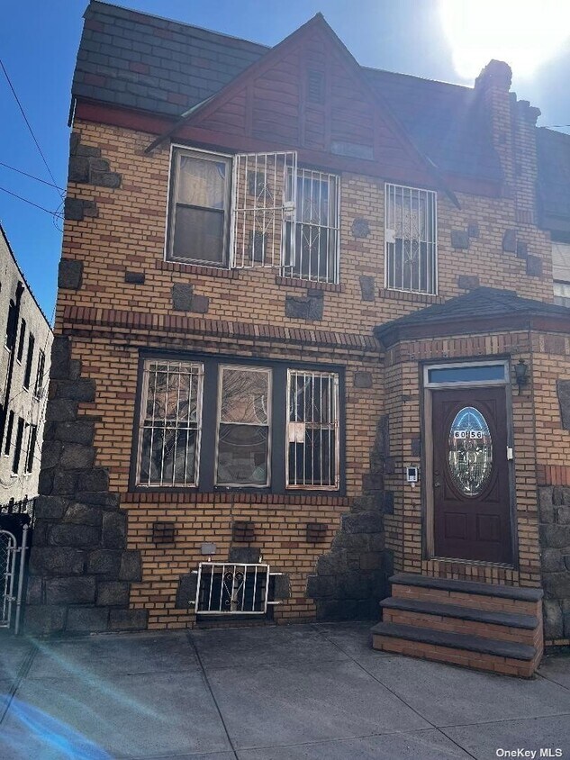 Foto principal - 60-56 60th Rd