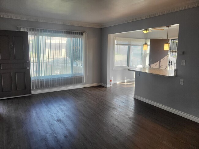 Foto del edificio - 10239 S 8th Ave