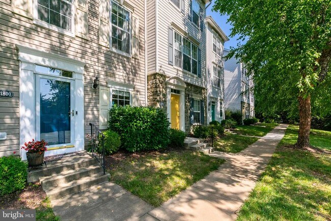 Foto del edificio - 21800 Flanders Ct