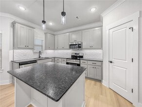 Building Photo - 100 Selkirk Dr