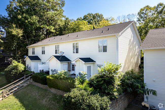 Foto del edificio - Mill Town Village