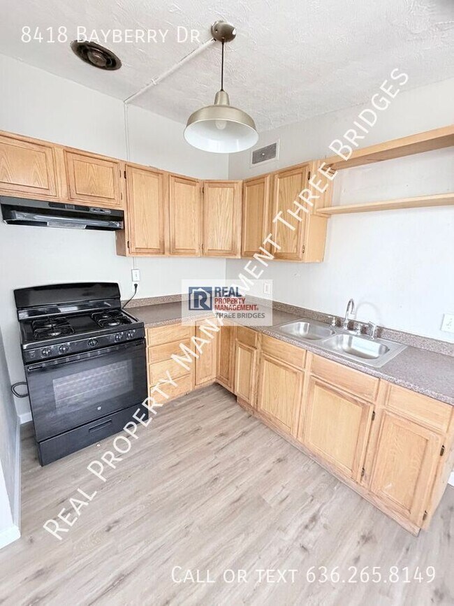 Foto del edificio - 8418 Bayberry Dr